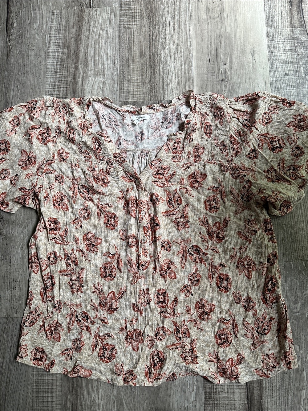 Maurice’s Women’s Cream Floral Short-Sleeve Blouse